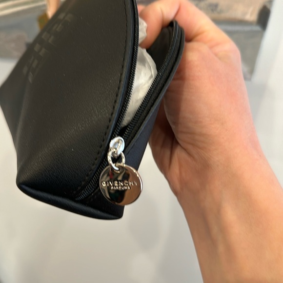 Givenchy beauty bag - Picture 5 of 6